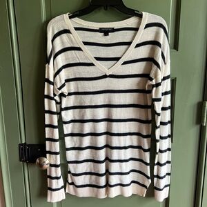 Banana Republic Black Cream Stripe Cotton Lightweight Sweater